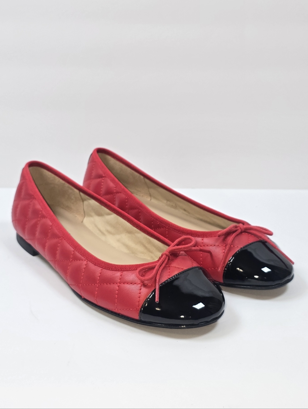 Jon Josef Belle Red Quilted Leather Ballet Flats Black Patent Cap Toe 8.5